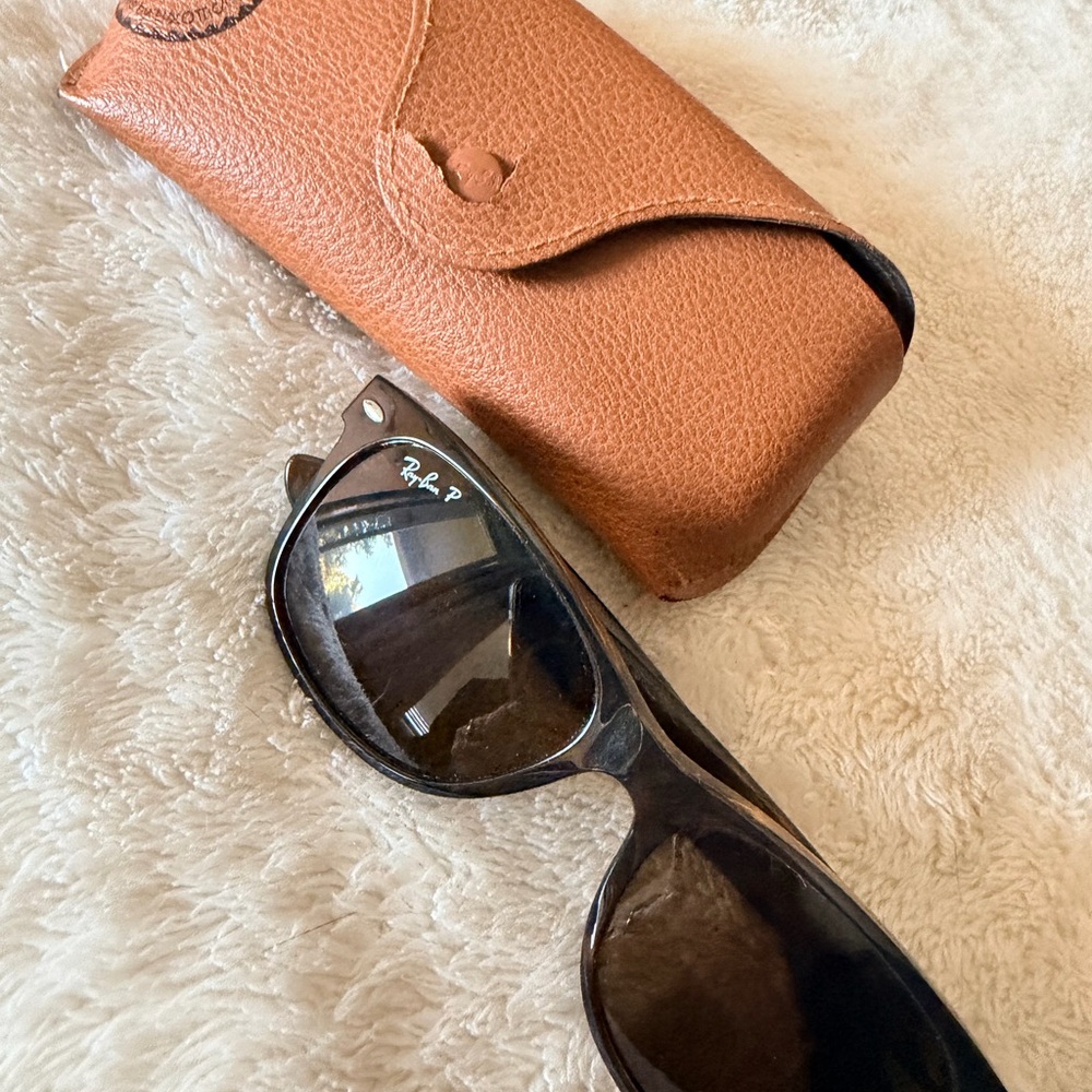 Ray-Ban Classic wayfarer Tortoise Frame Sunglasses small size polarized